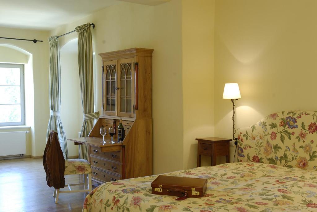 Hotel Schloss&Gut Ulrichshusen Zimmer foto